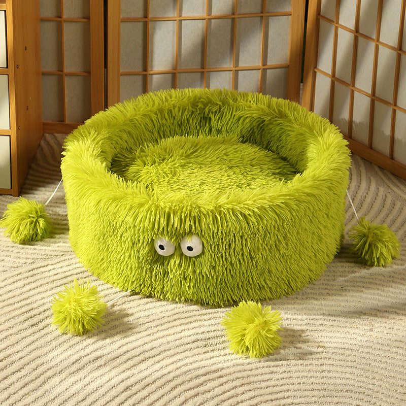 Winter Warm Cute Eye Cat Bed